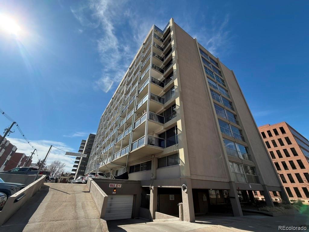 MLS Image #2 for 888 n logan street 5h,denver, Colorado