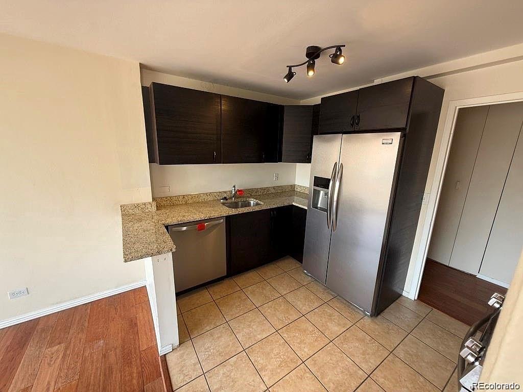 MLS Image #6 for 888 n logan street 5h,denver, Colorado