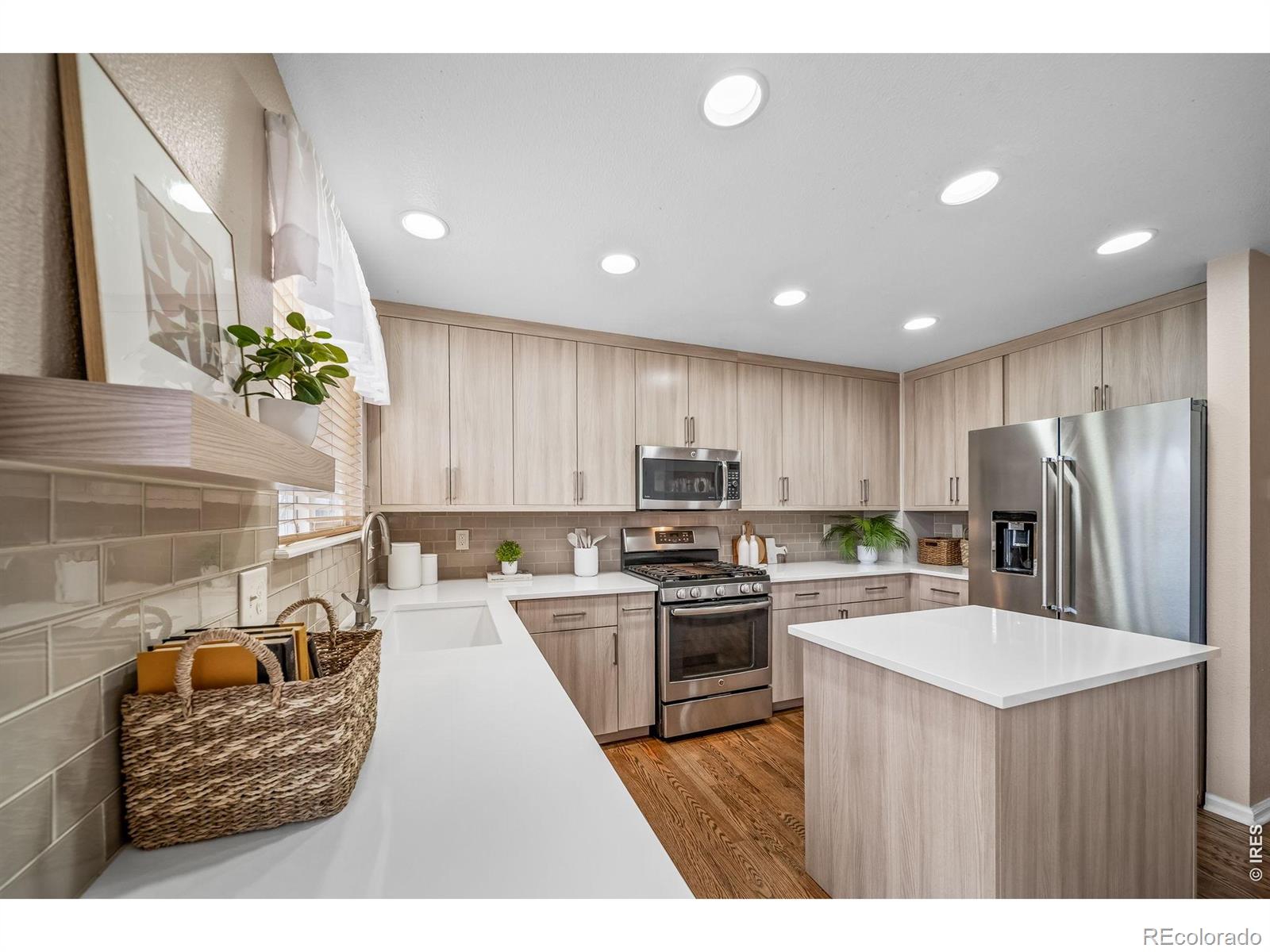 MLS Image #13 for 1529  aster court,superior, Colorado