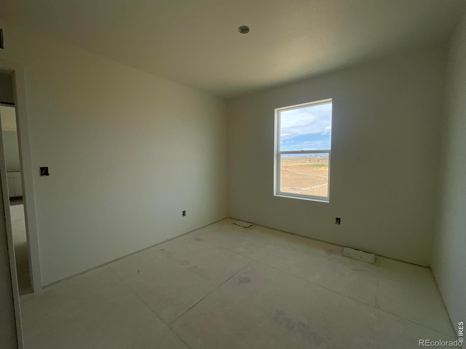 MLS Image #11 for 764  ayrshire road,johnstown, Colorado