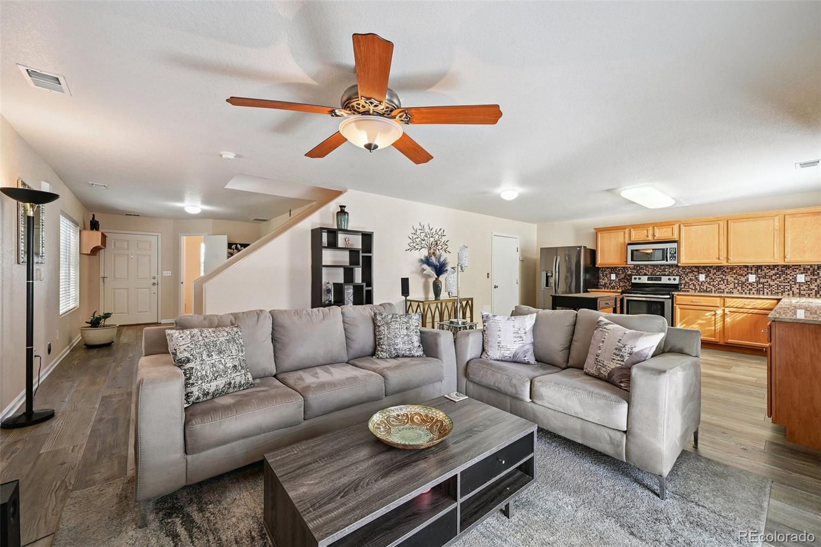 MLS Image #5 for 5564  gibraltar street,denver, Colorado