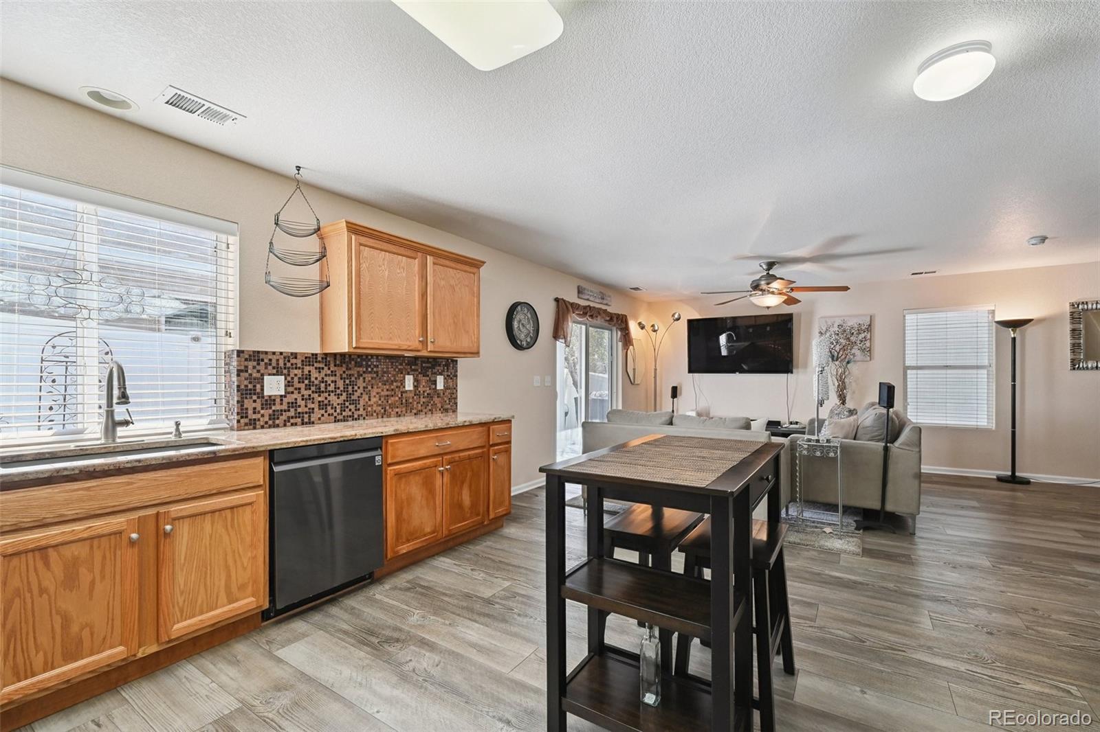 MLS Image #8 for 5564  gibraltar street,denver, Colorado