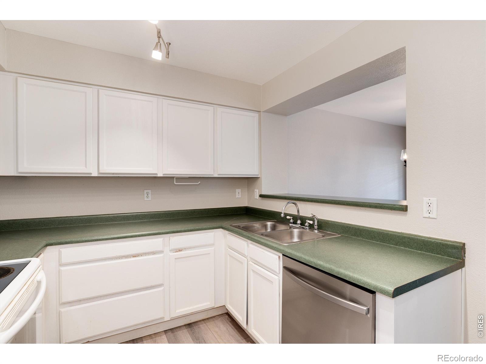 MLS Image #9 for 1419  red mountain drive,longmont, Colorado