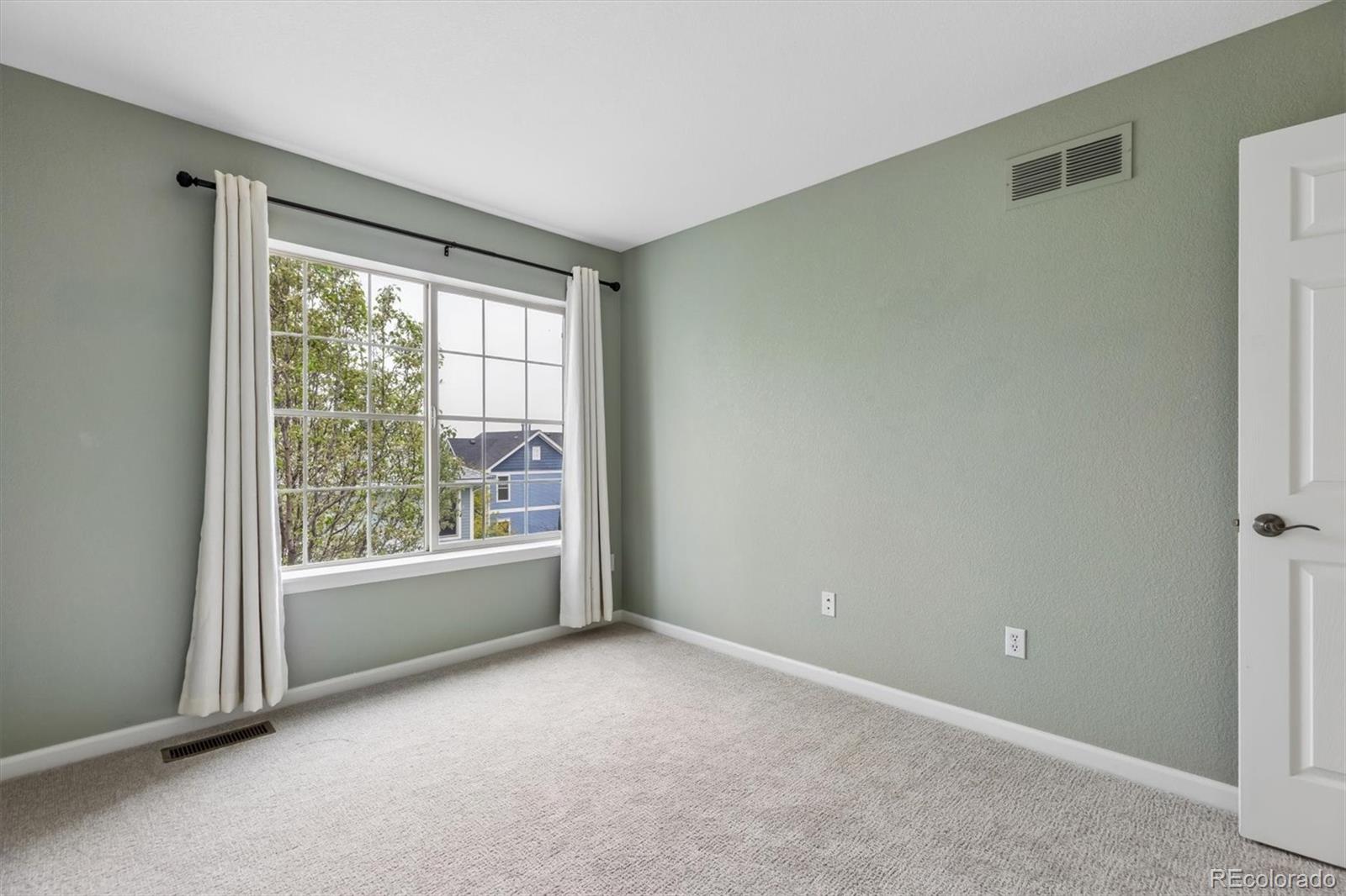 MLS Image #16 for 2944  central park boulevard ,denver, Colorado