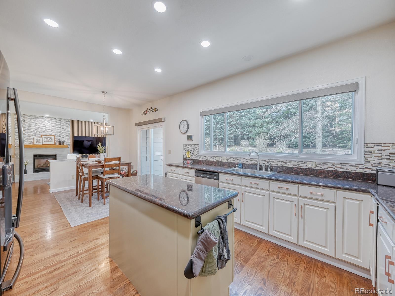 MLS Image #7 for 5716 s danube circle,aurora, Colorado