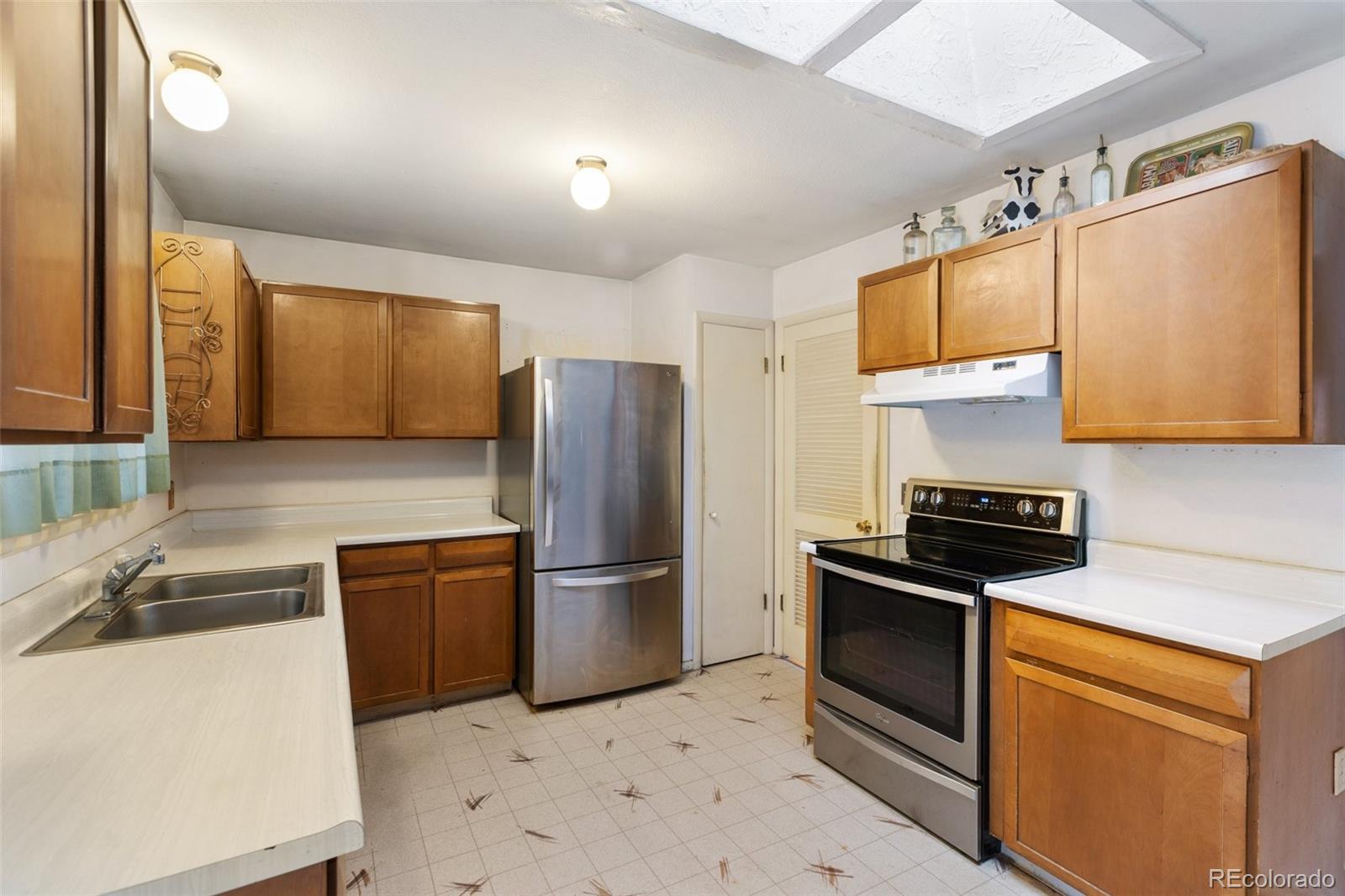 MLS Image #12 for 3418  greenwood circle,colorado springs, Colorado