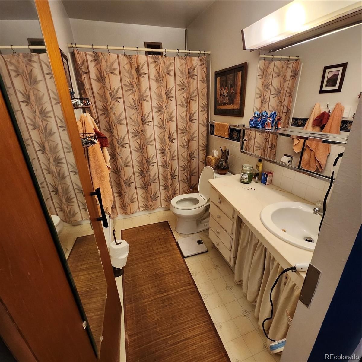 MLS Image #12 for 755 s clinton street 1a,denver, Colorado