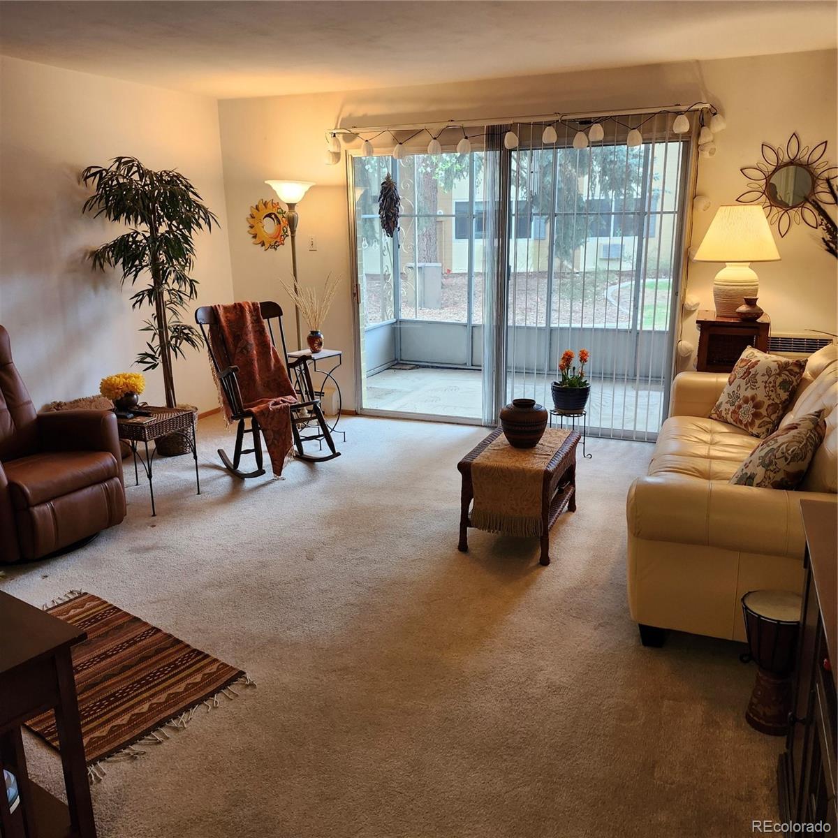 MLS Image #4 for 755 s clinton street 1a,denver, Colorado