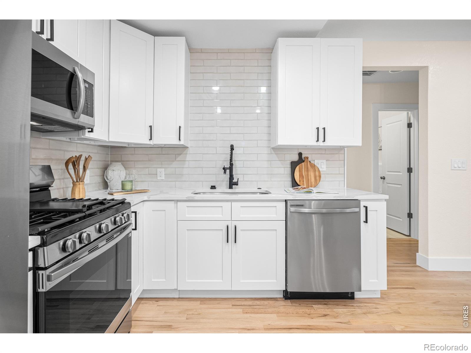 MLS Image #17 for 1341  eudora street,denver, Colorado