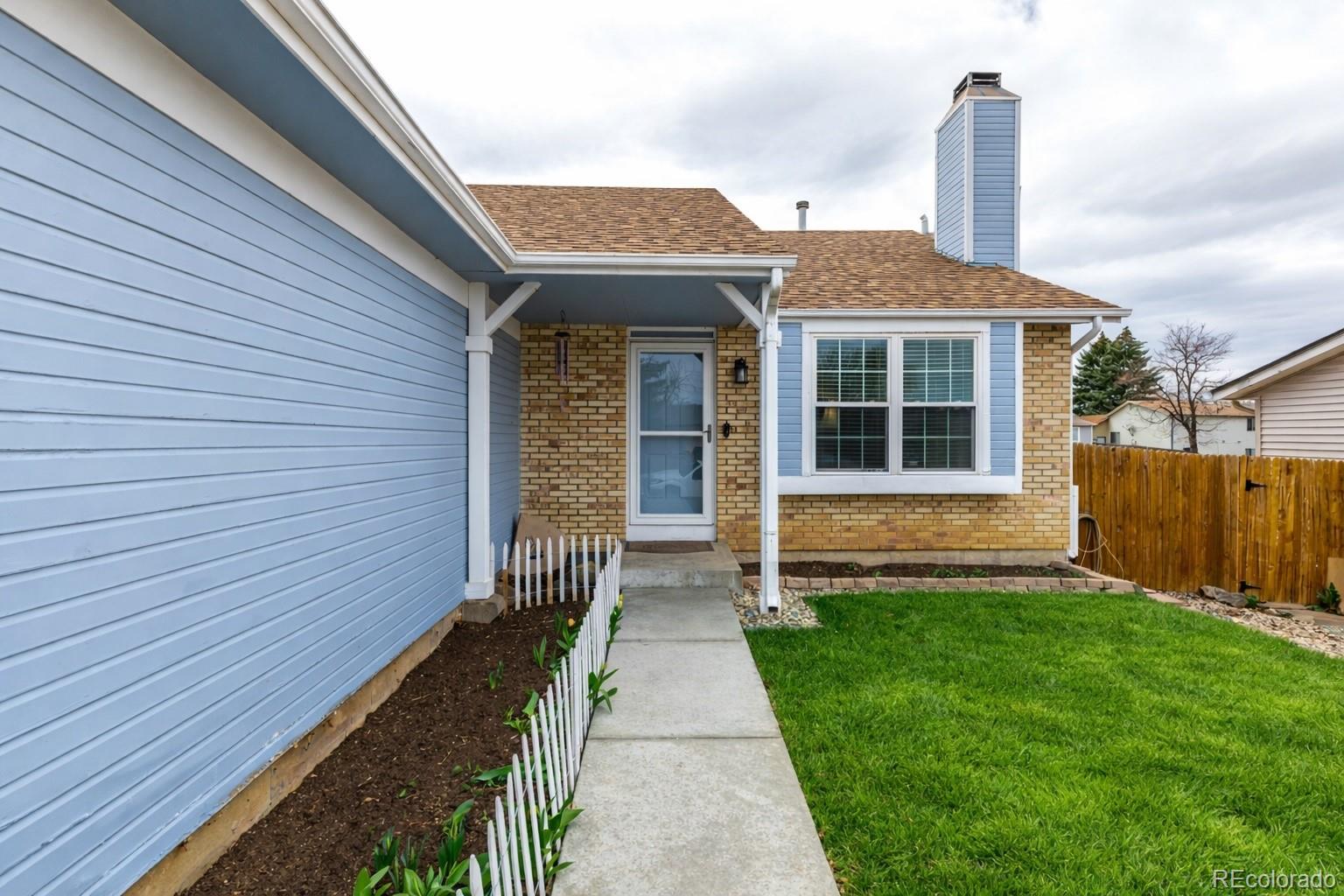 MLS Image #2 for 4231 s gibralter street,aurora, Colorado
