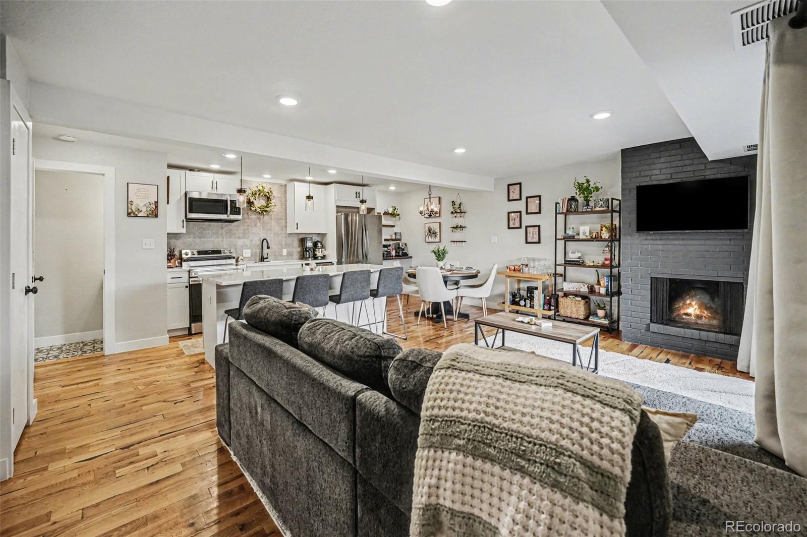 MLS Image #5 for 7995 e mississippi avenue a6,denver, Colorado