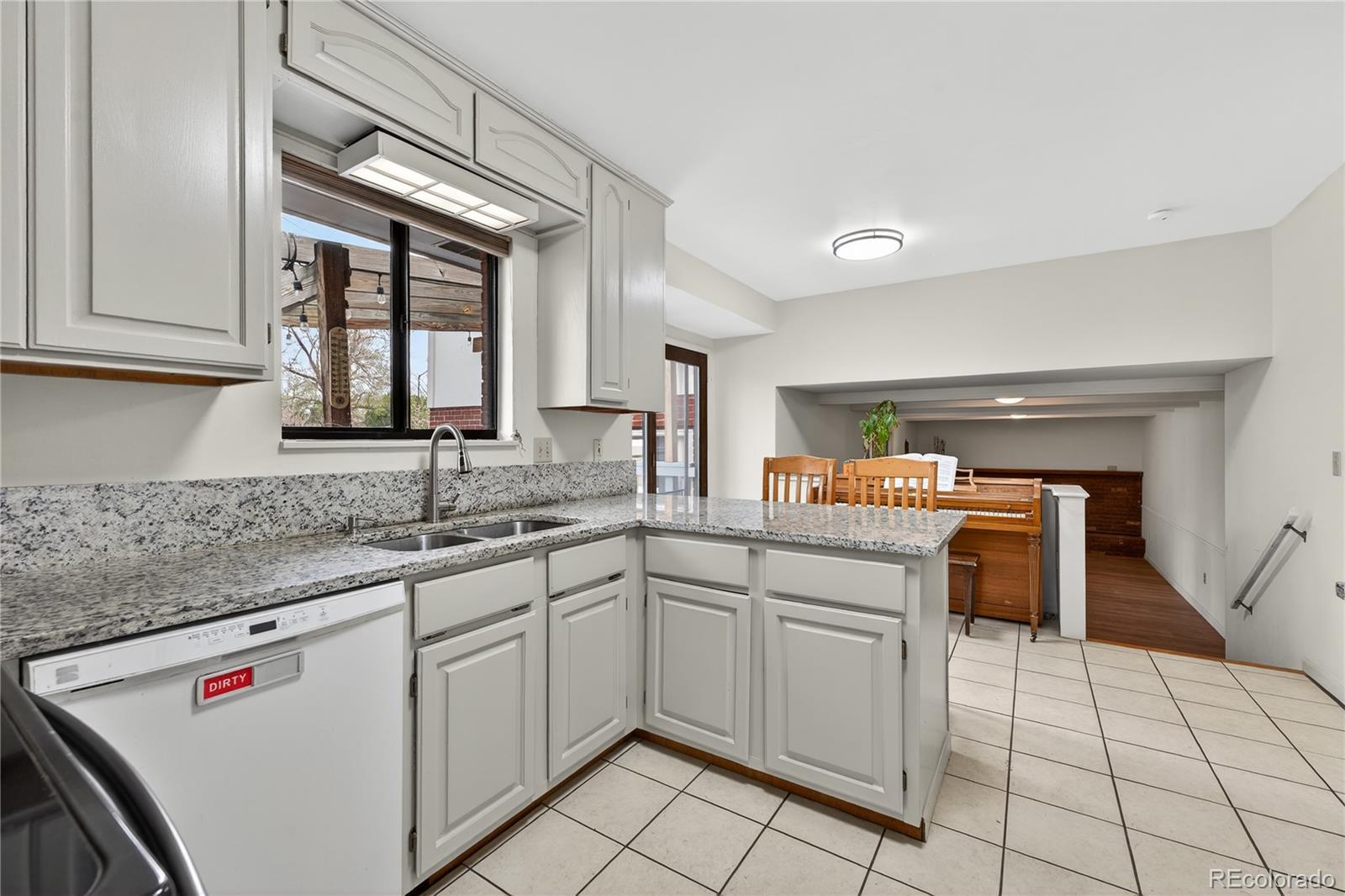 MLS Image #8 for 5987 w ken caryl place,littleton, Colorado