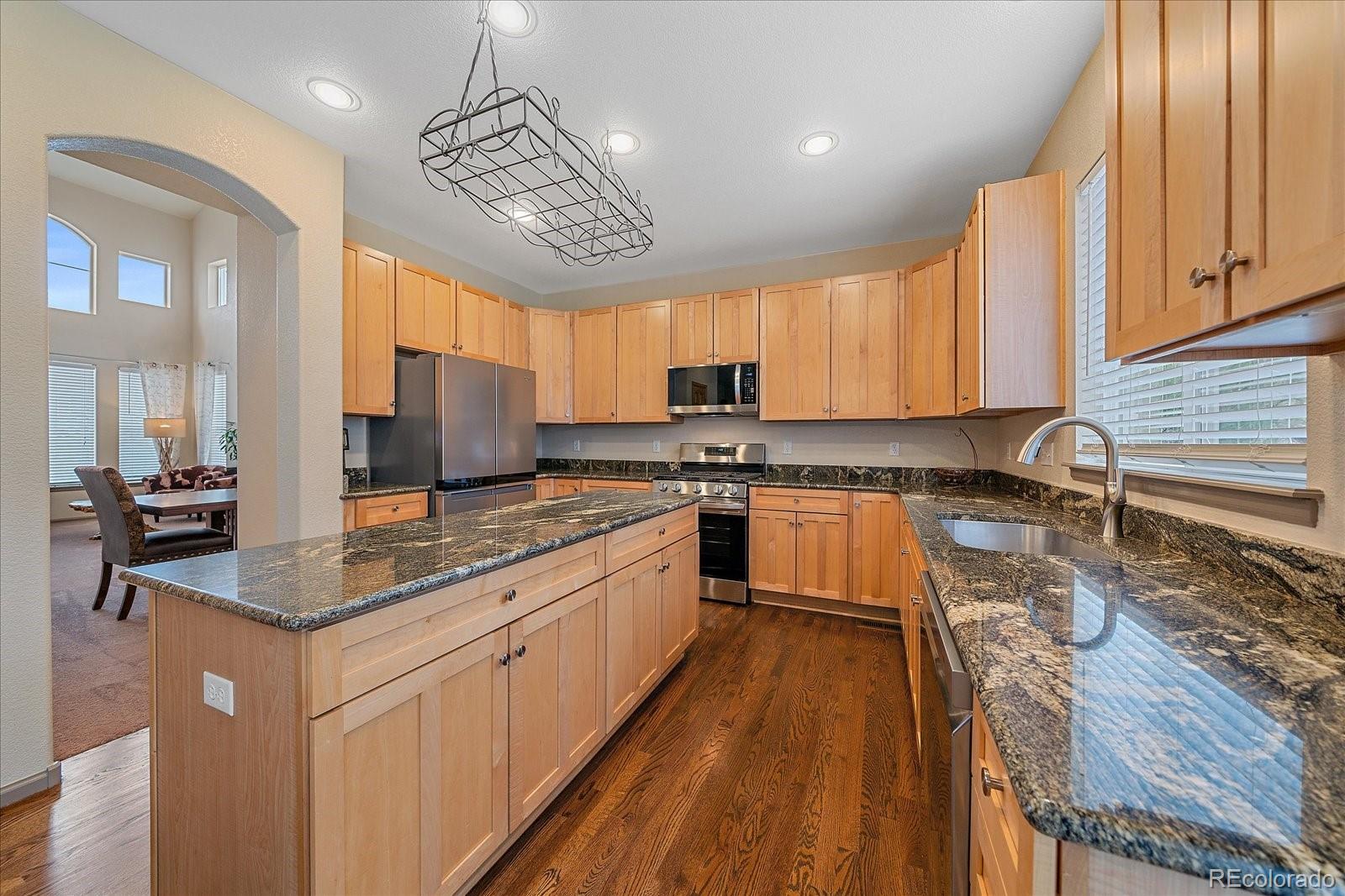 MLS Image #11 for 7204 s ukraine street,aurora, Colorado