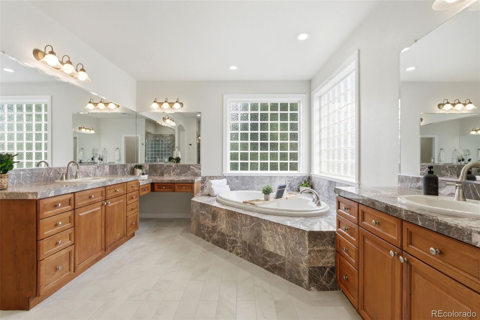 MLS Image #32 for 10250  longview drive,lone tree, Colorado
