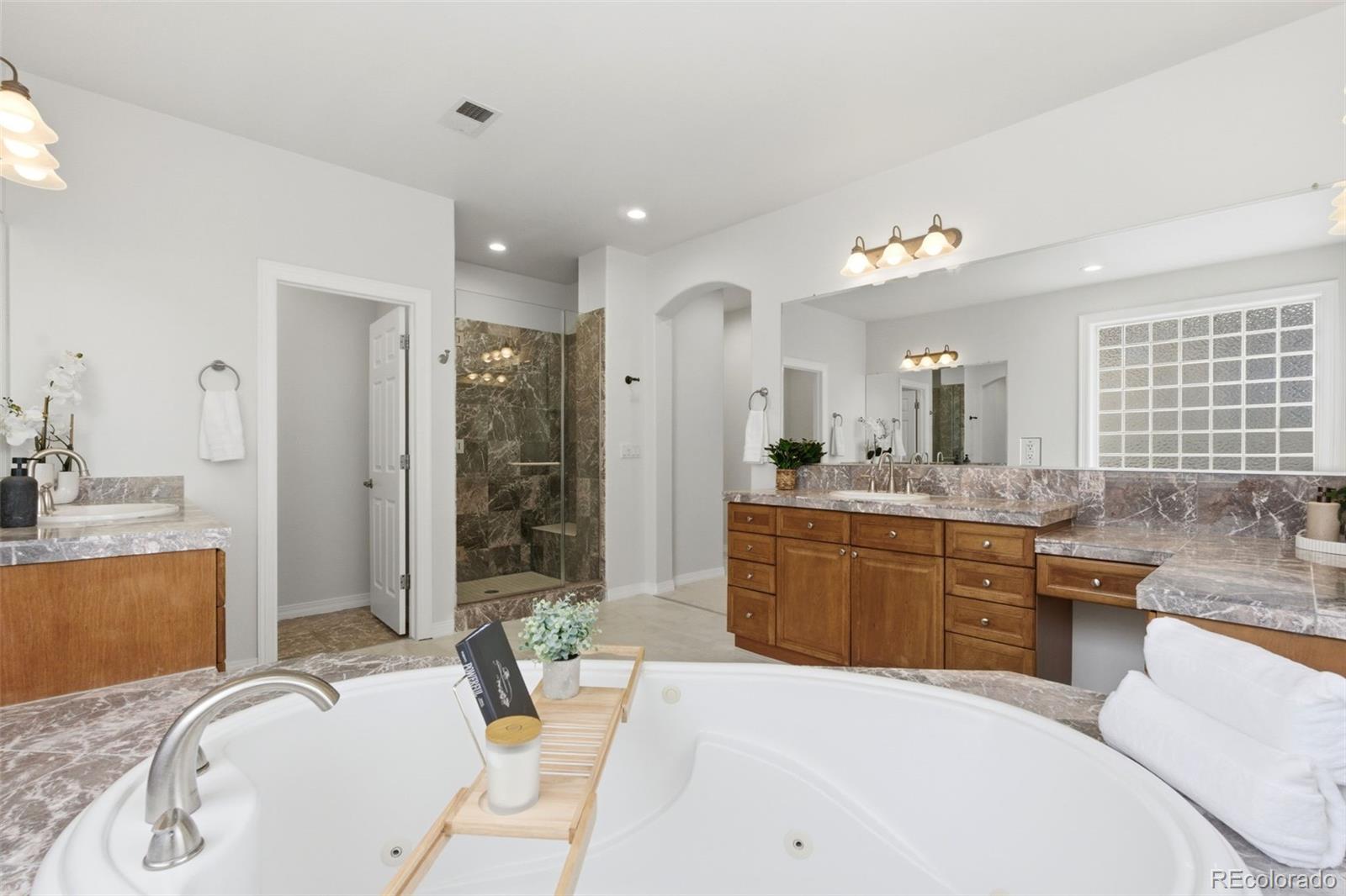 MLS Image #33 for 10250  longview drive,lone tree, Colorado
