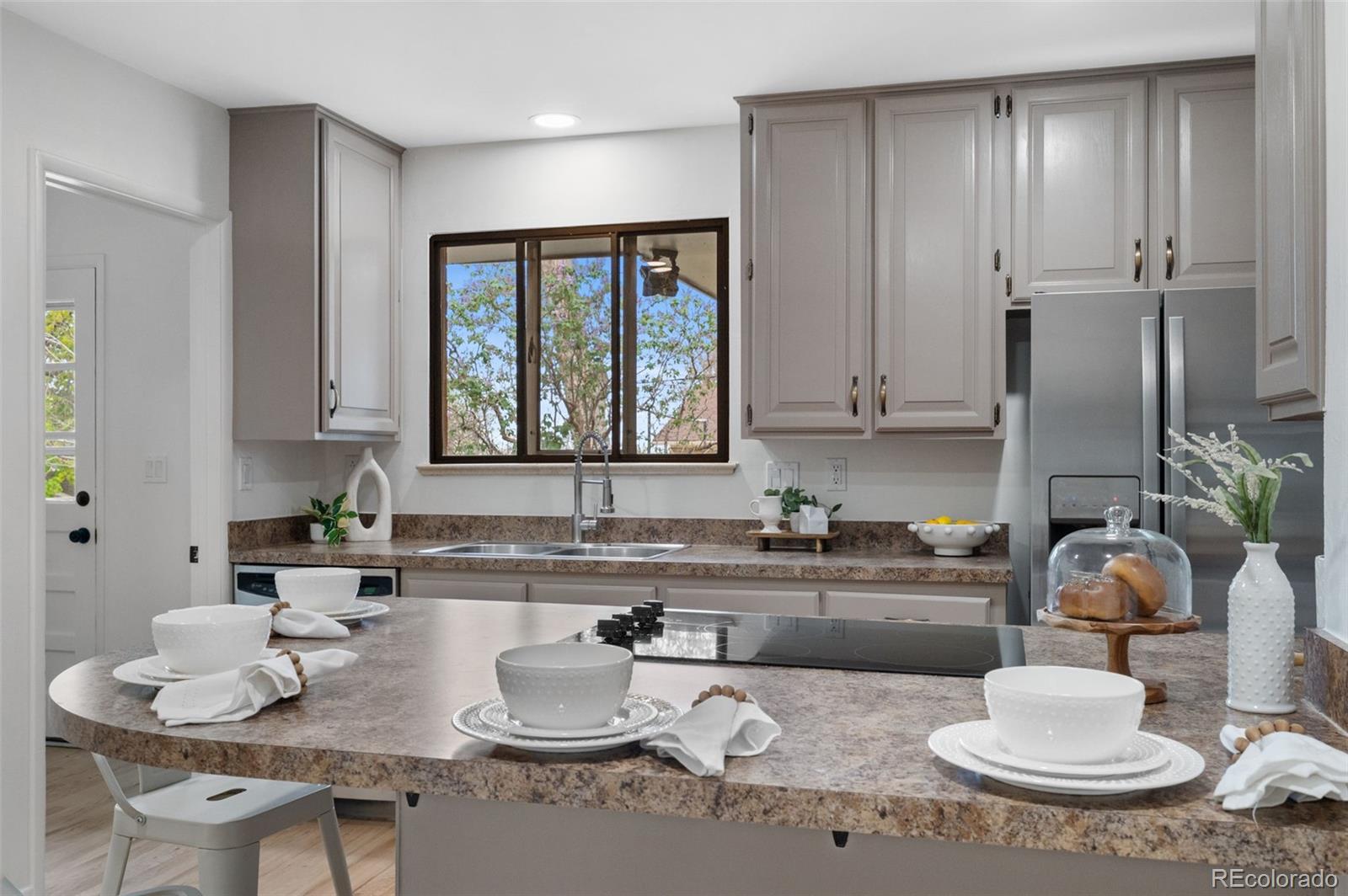MLS Image #12 for 1020 s vance street,lakewood, Colorado