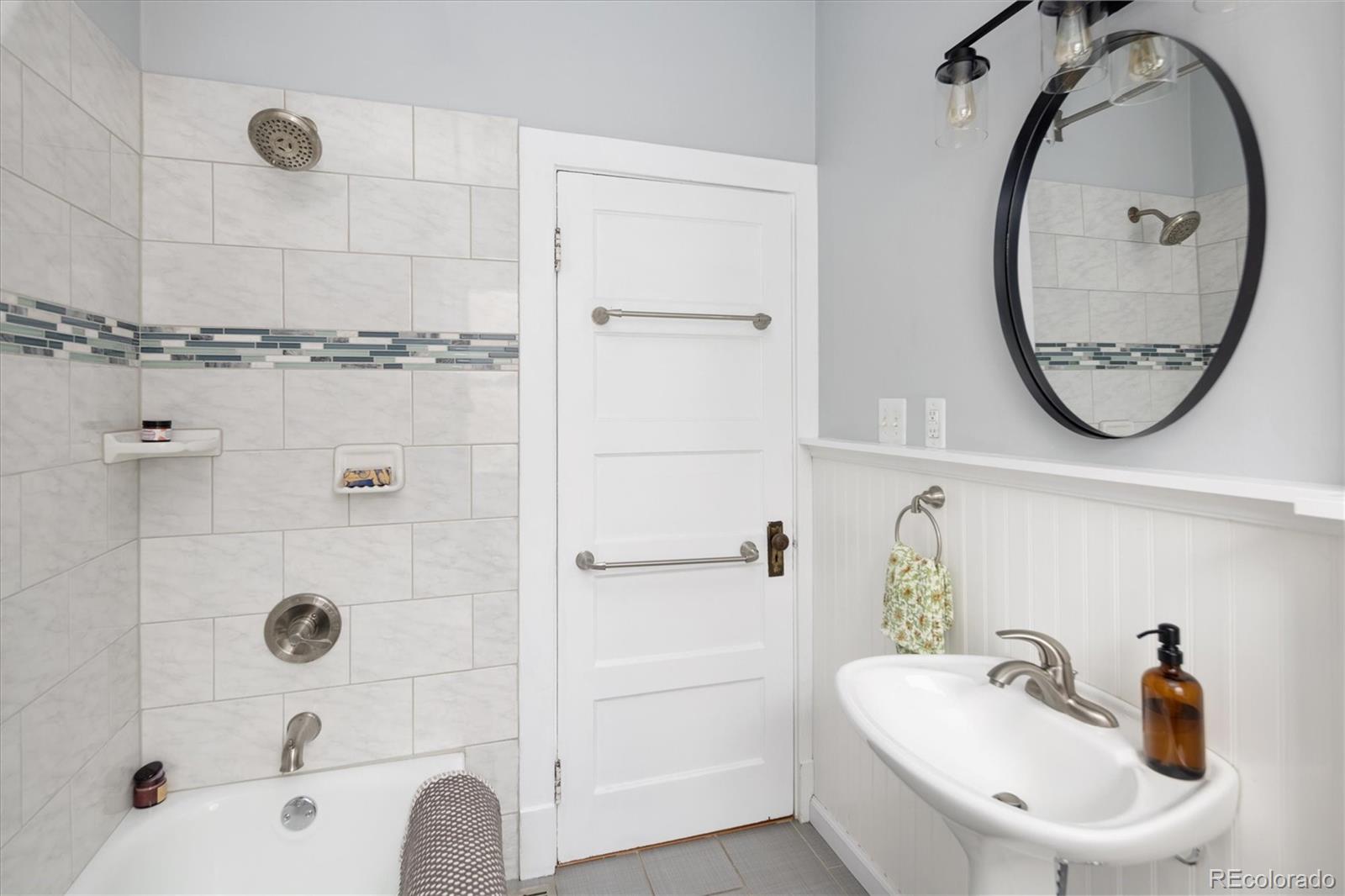 MLS Image #20 for 1374  poplar street,denver, Colorado