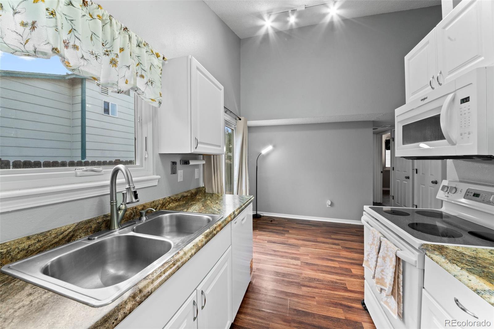 MLS Image #8 for 17551 e temple drive,aurora, Colorado