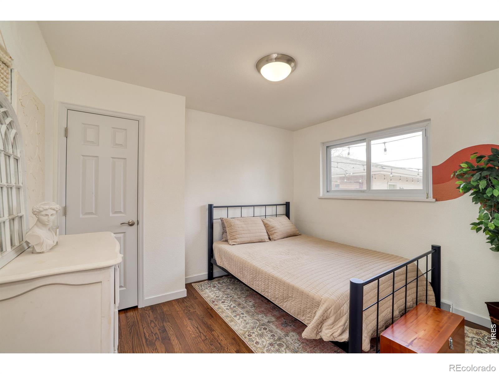 MLS Image #10 for 8430  dawson drive,denver, Colorado