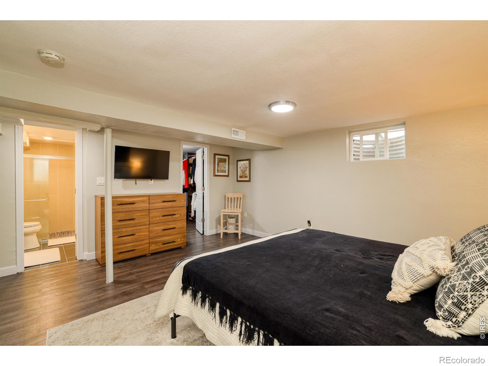 MLS Image #15 for 8430  dawson drive,denver, Colorado