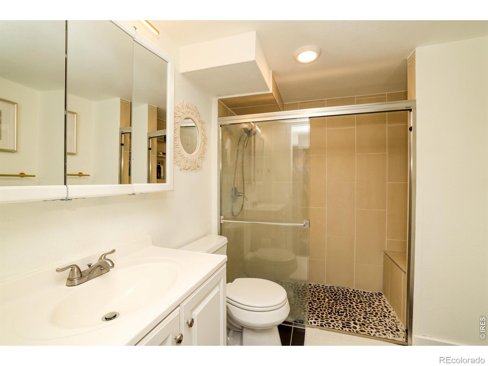 MLS Image #17 for 8430  dawson drive,denver, Colorado