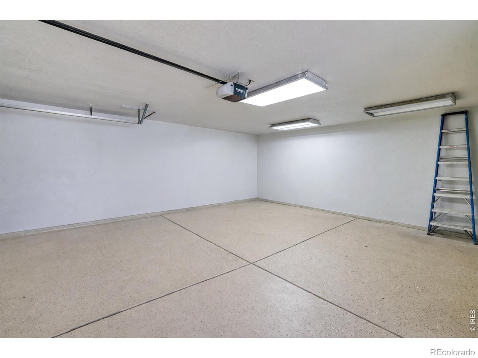 MLS Image #23 for 8430  dawson drive,denver, Colorado