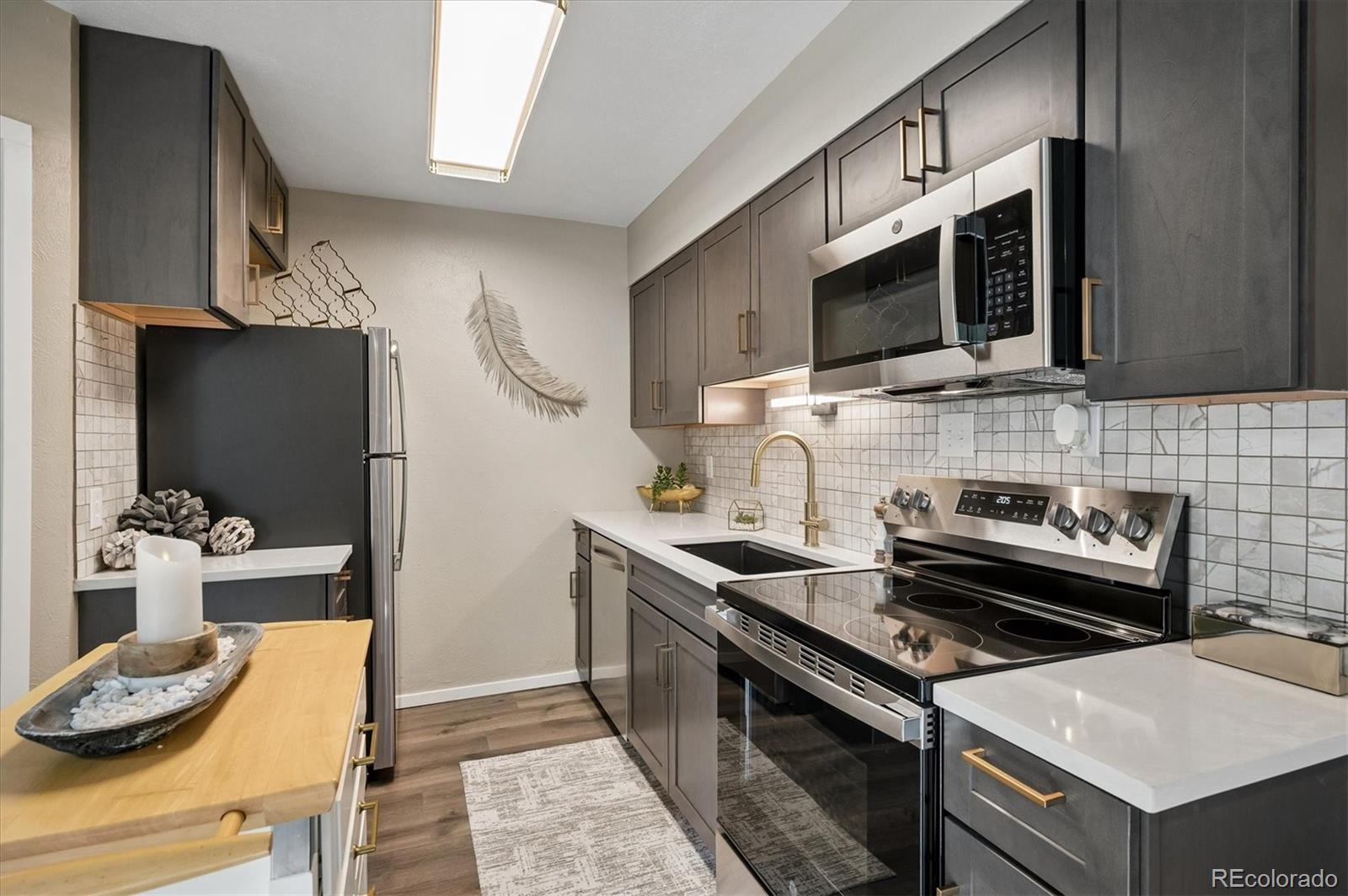 MLS Image #4 for 1820  newland court 205,lakewood, Colorado