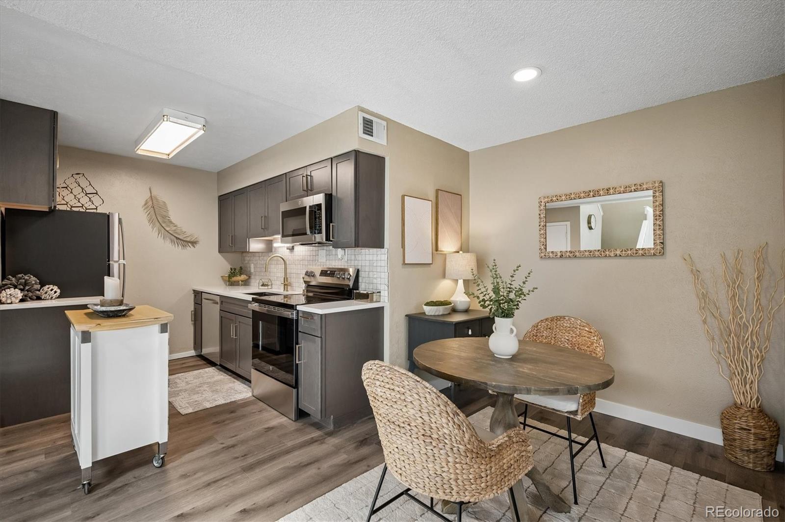 MLS Image #7 for 1820  newland court 205,lakewood, Colorado