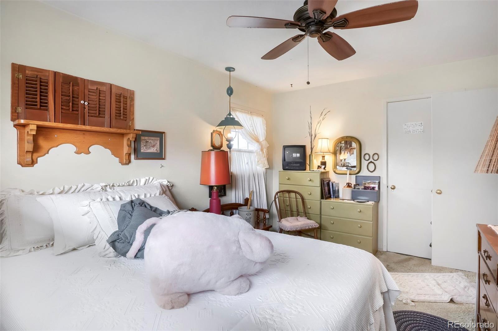 MLS Image #16 for 2823 s vrain street,denver, Colorado