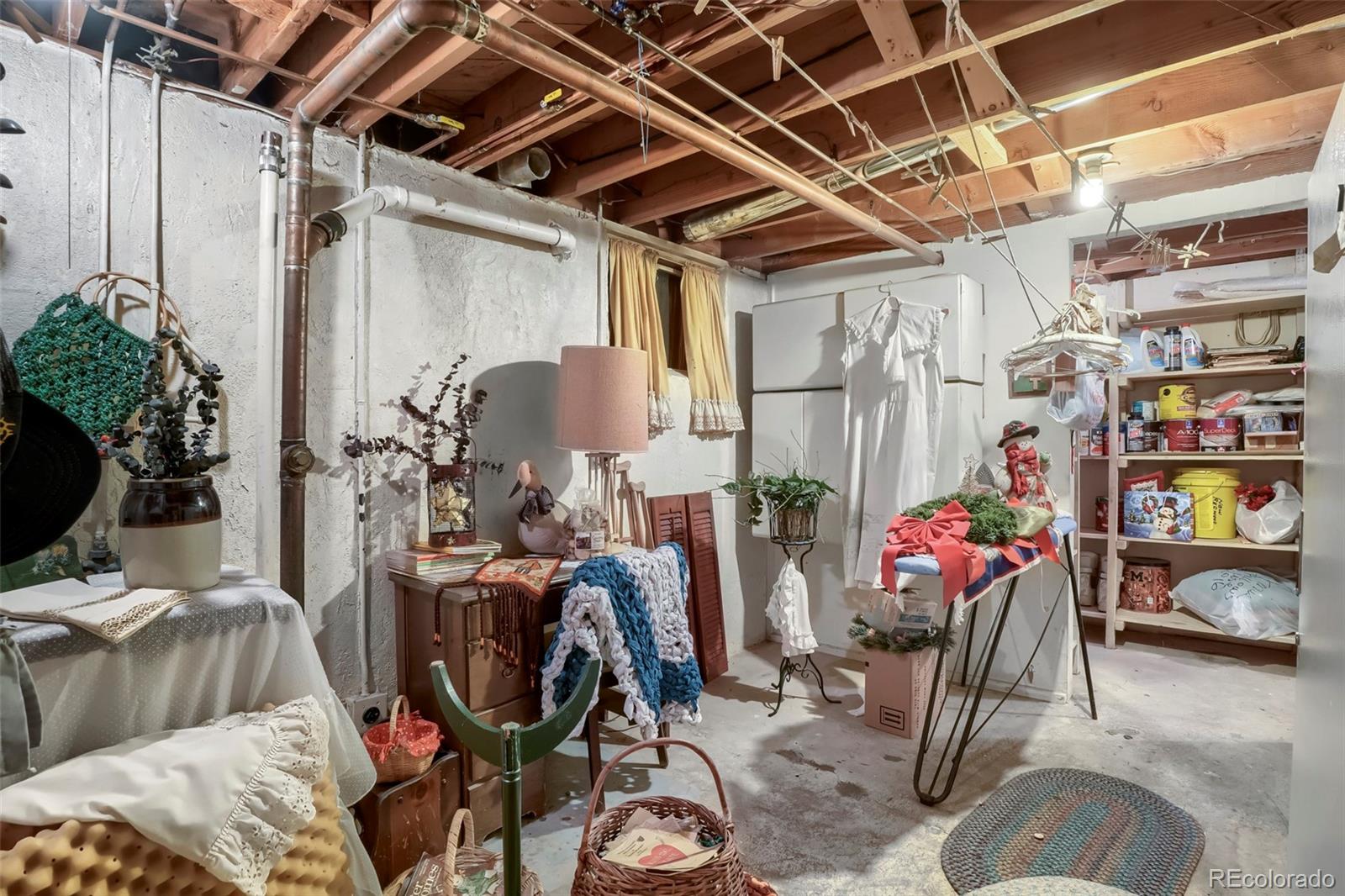 MLS Image #18 for 2823 s vrain street,denver, Colorado