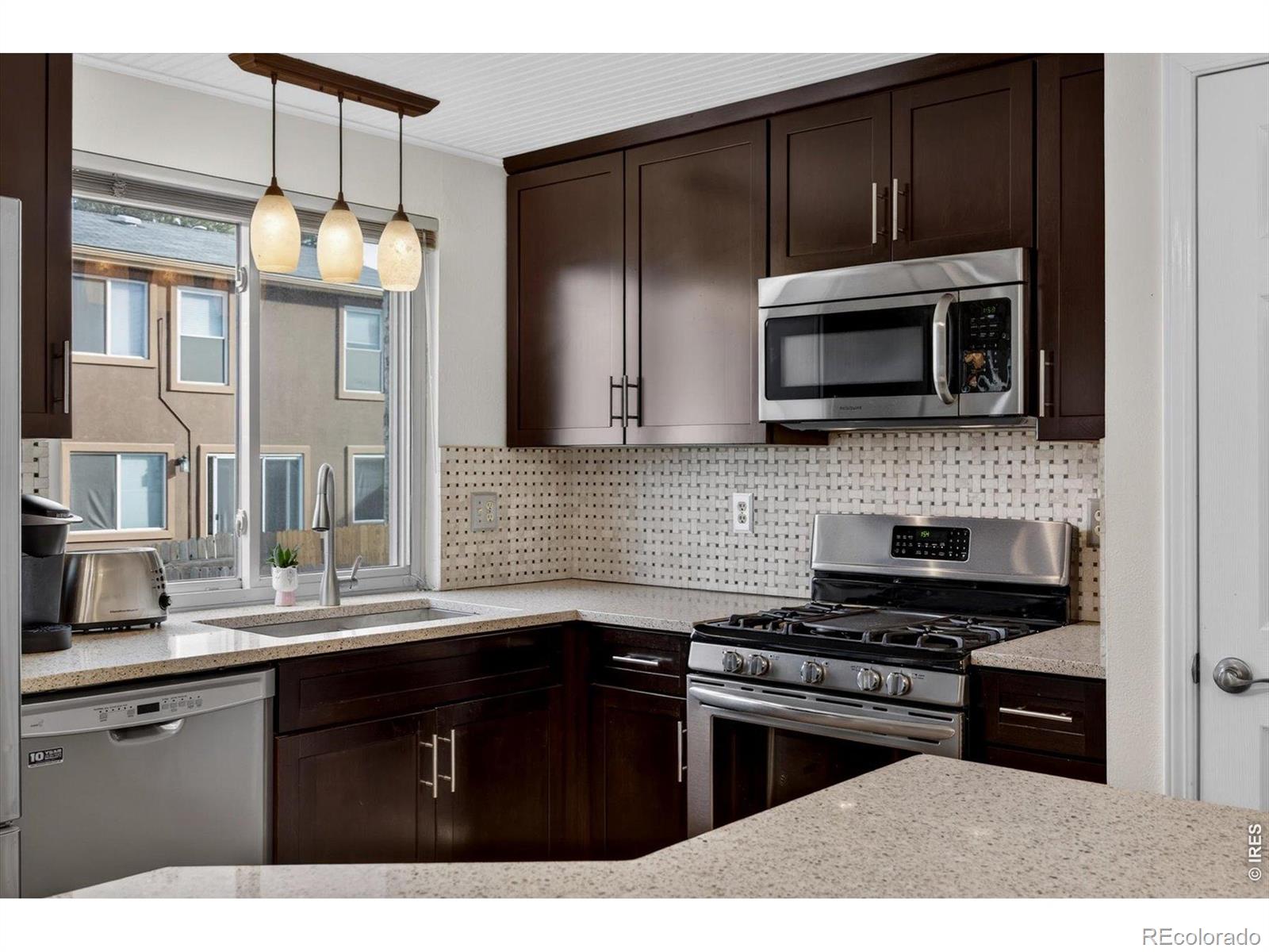 MLS Image #4 for 8096  lee court,arvada, Colorado