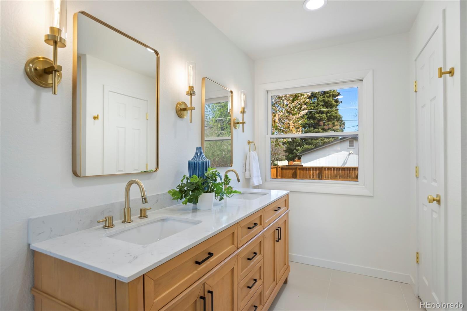 MLS Image #12 for 1606 s fairfax street,denver, Colorado