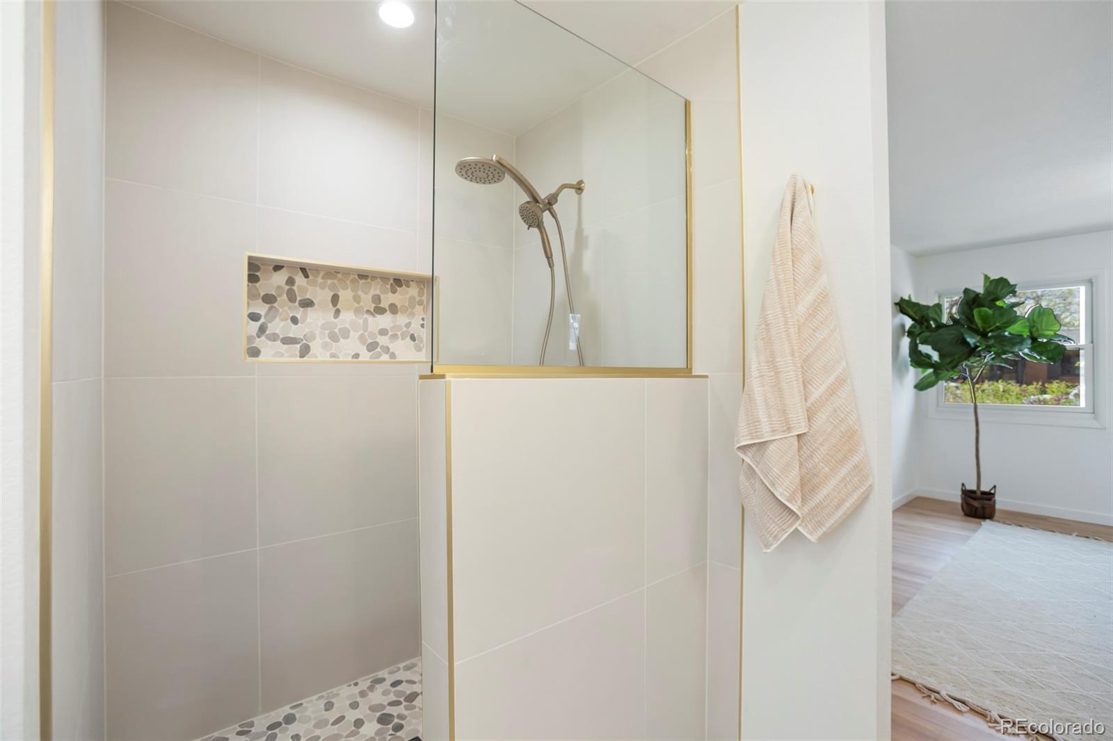 MLS Image #14 for 1606 s fairfax street,denver, Colorado
