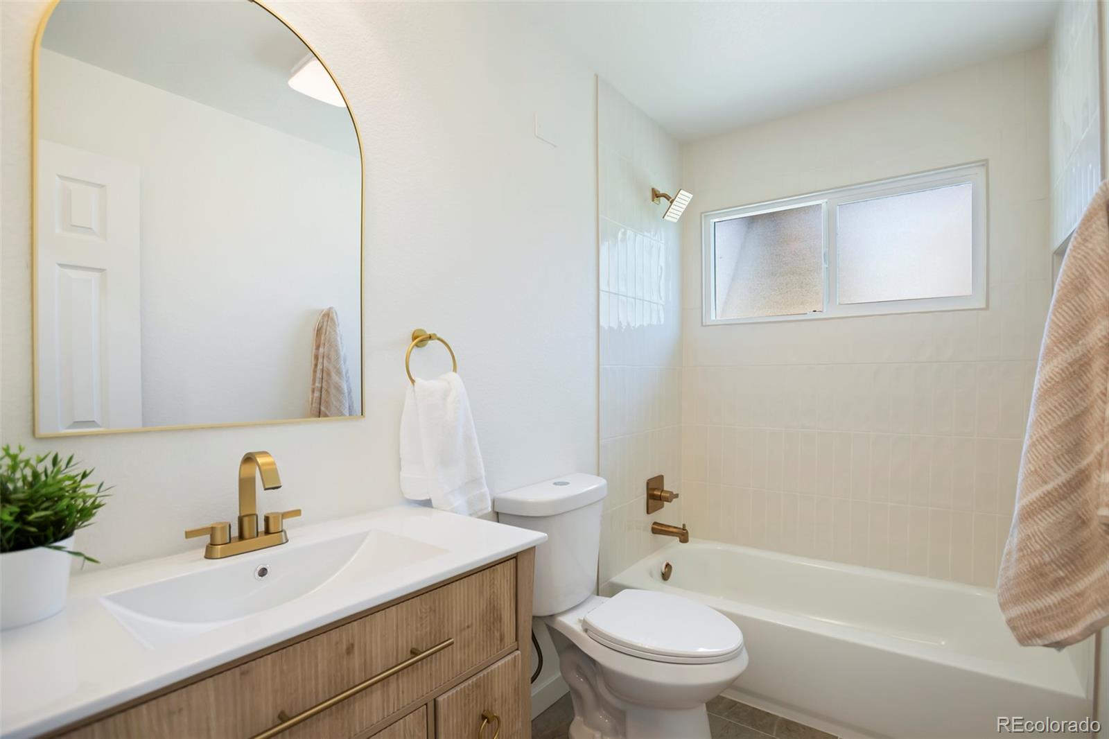 MLS Image #17 for 1606 s fairfax street,denver, Colorado