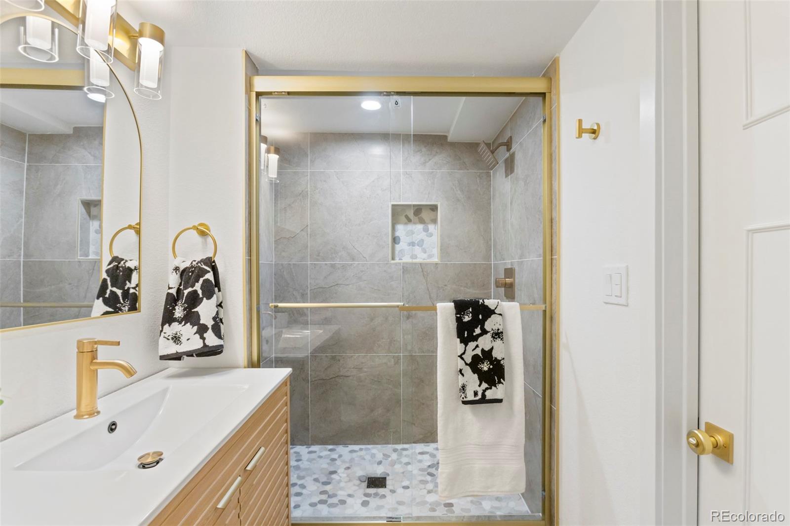 MLS Image #27 for 1606 s fairfax street,denver, Colorado