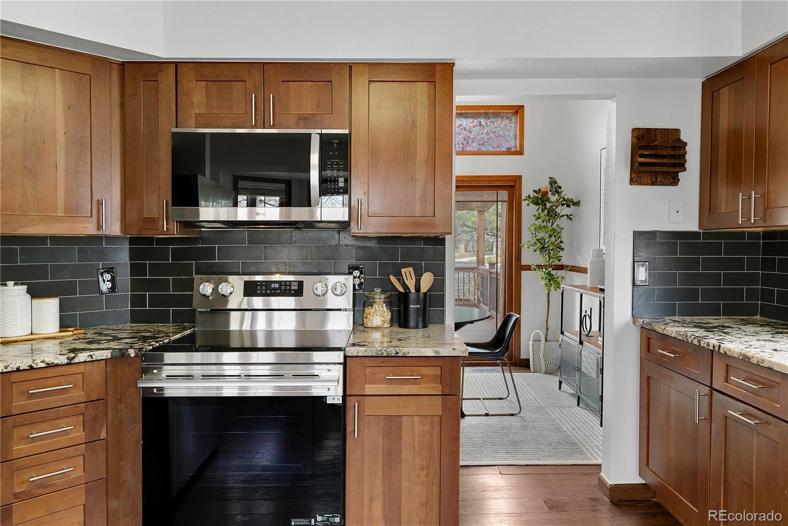MLS Image #11 for 5421 s vivian street,littleton, Colorado