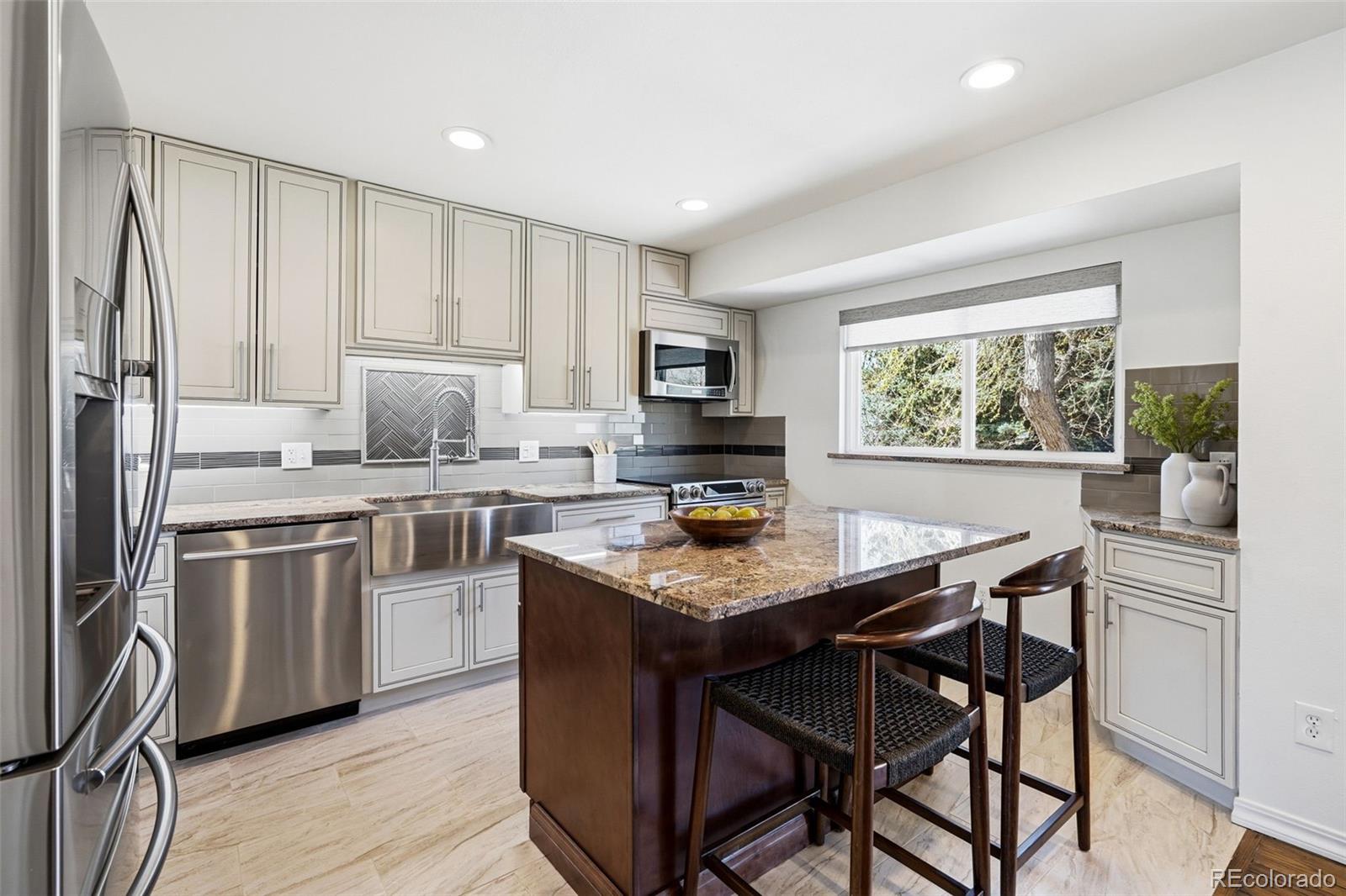 MLS Image #15 for 2725 s teller street,denver, Colorado