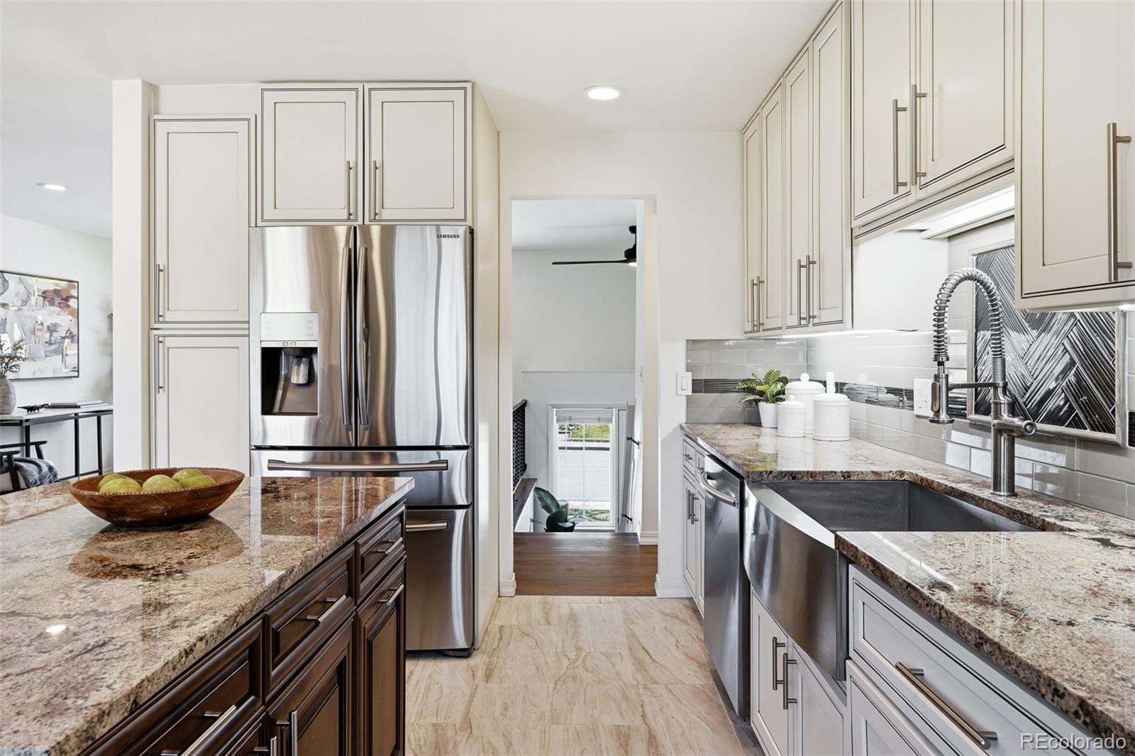 MLS Image #18 for 2725 s teller street,denver, Colorado