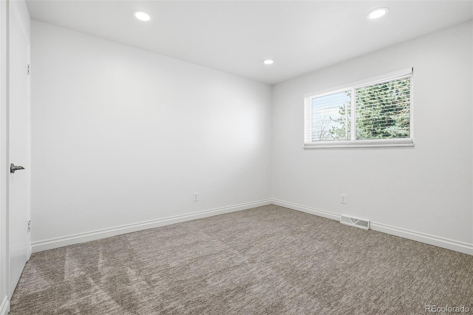 MLS Image #24 for 2725 s teller street,denver, Colorado