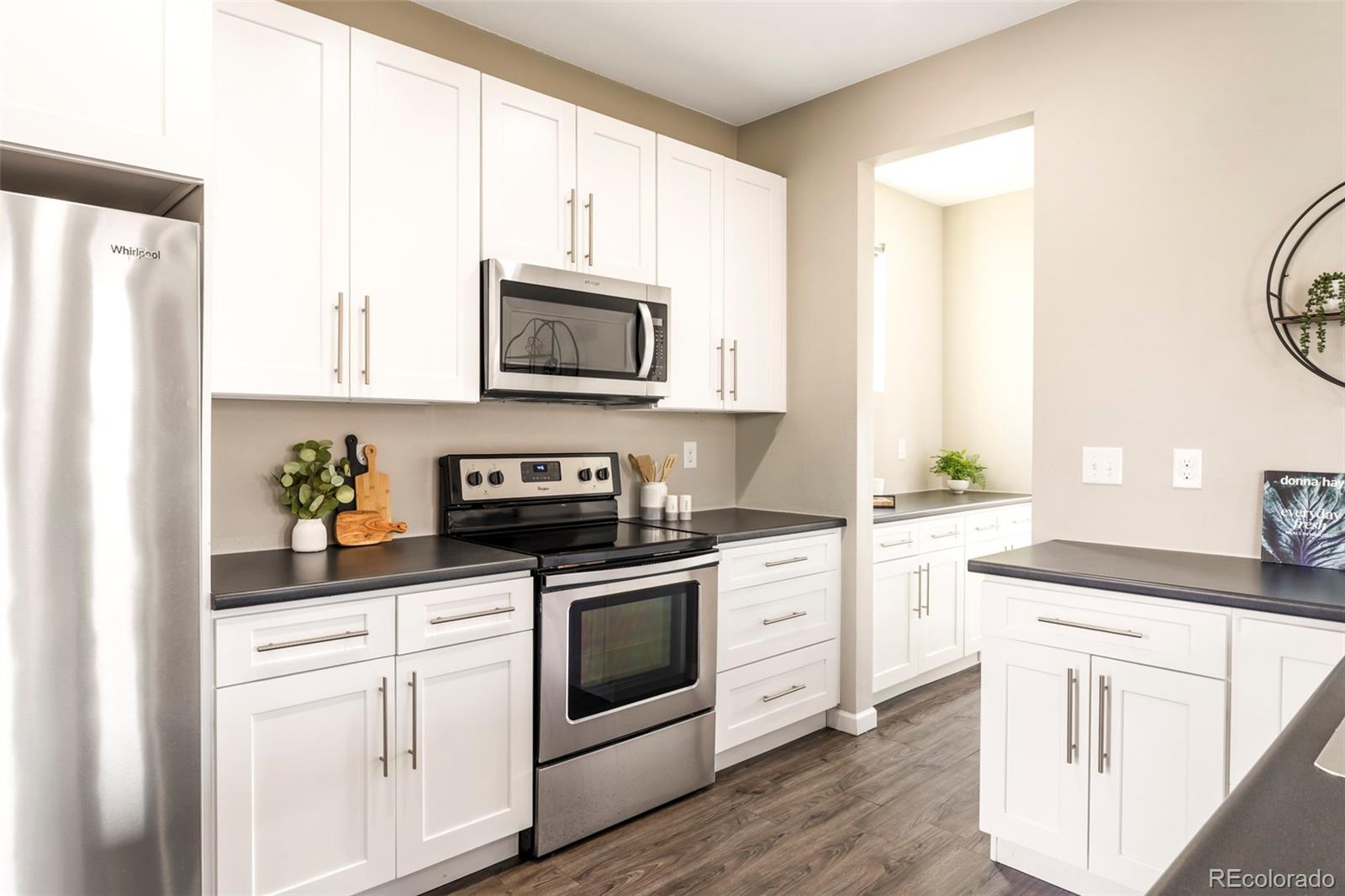 MLS Image #9 for 738  tennyson street,denver, Colorado