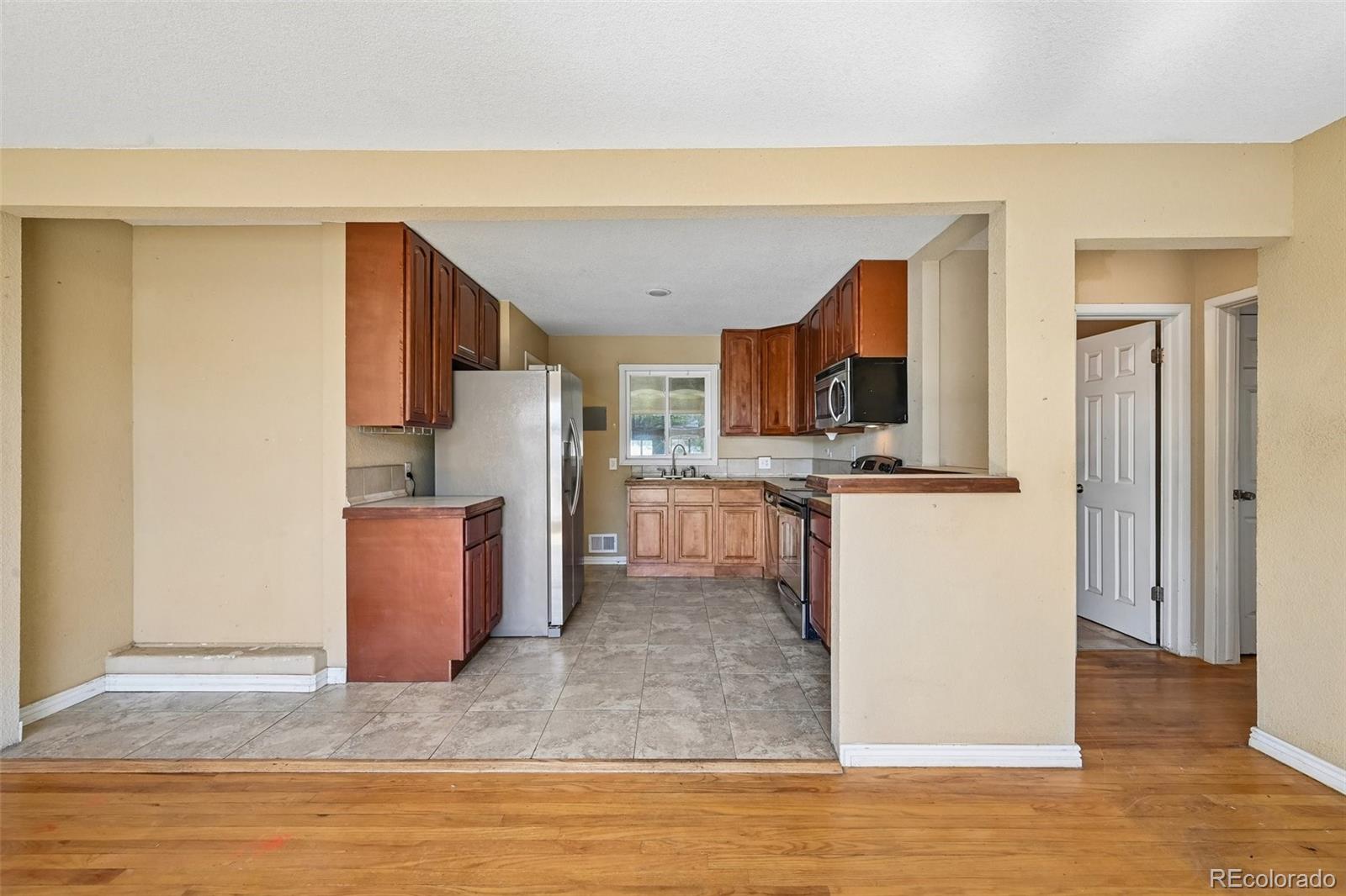 MLS Image #3 for 10823  larson drive,northglenn, Colorado