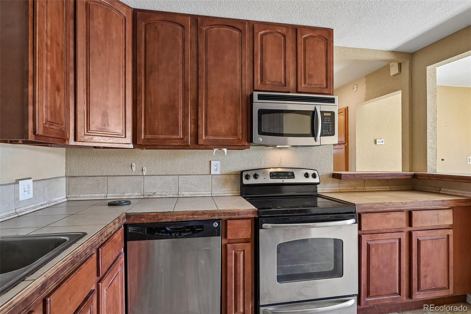 MLS Image #5 for 10823  larson drive,northglenn, Colorado