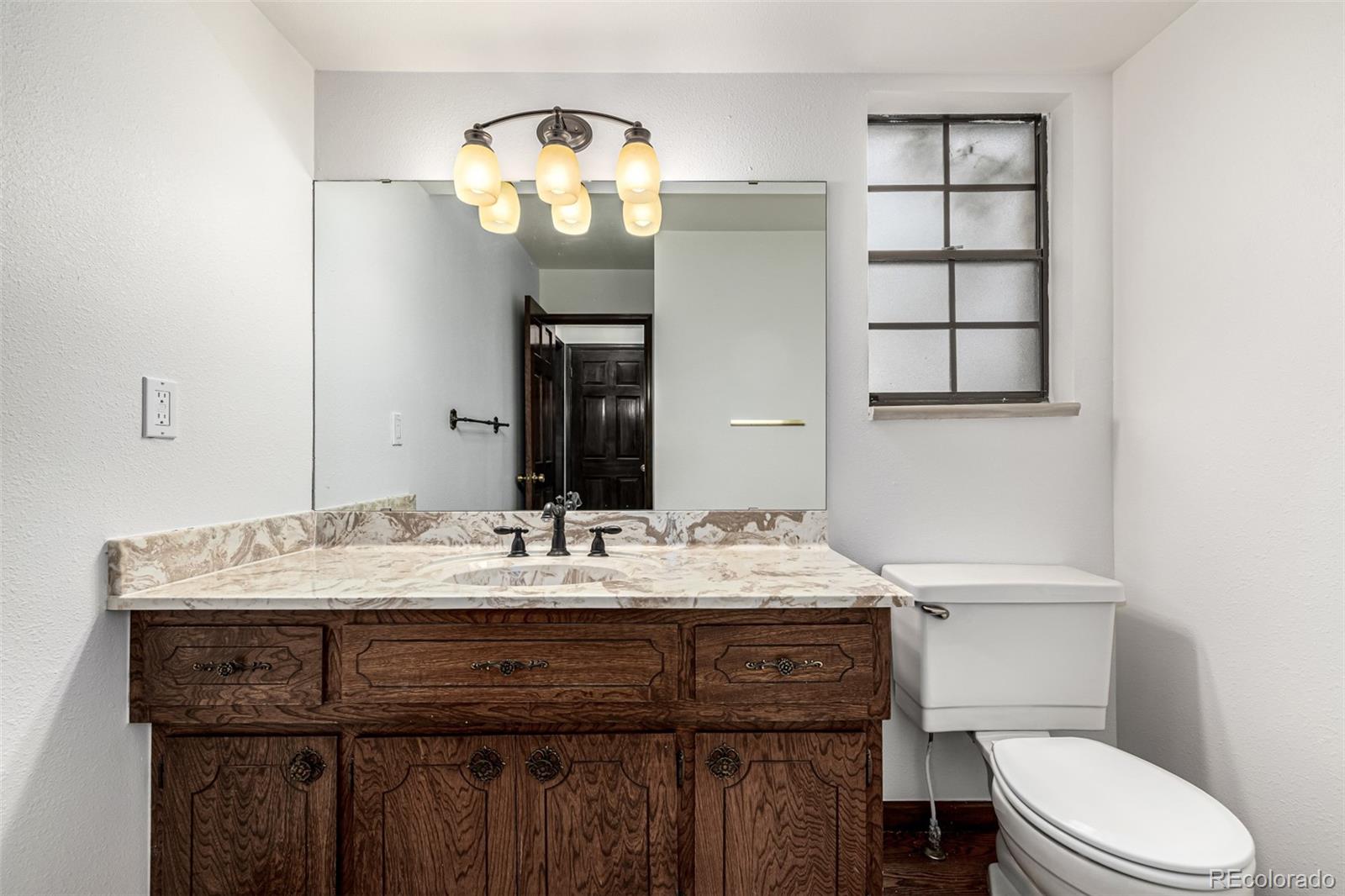 MLS Image #12 for 3645 s poplar street,denver, Colorado