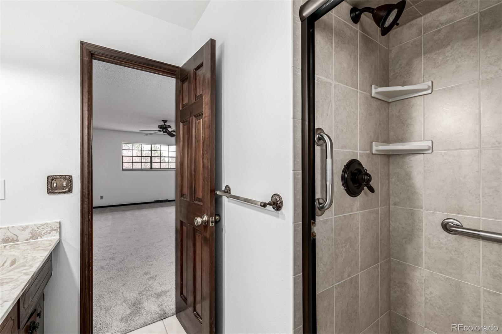 MLS Image #15 for 3645 s poplar street,denver, Colorado