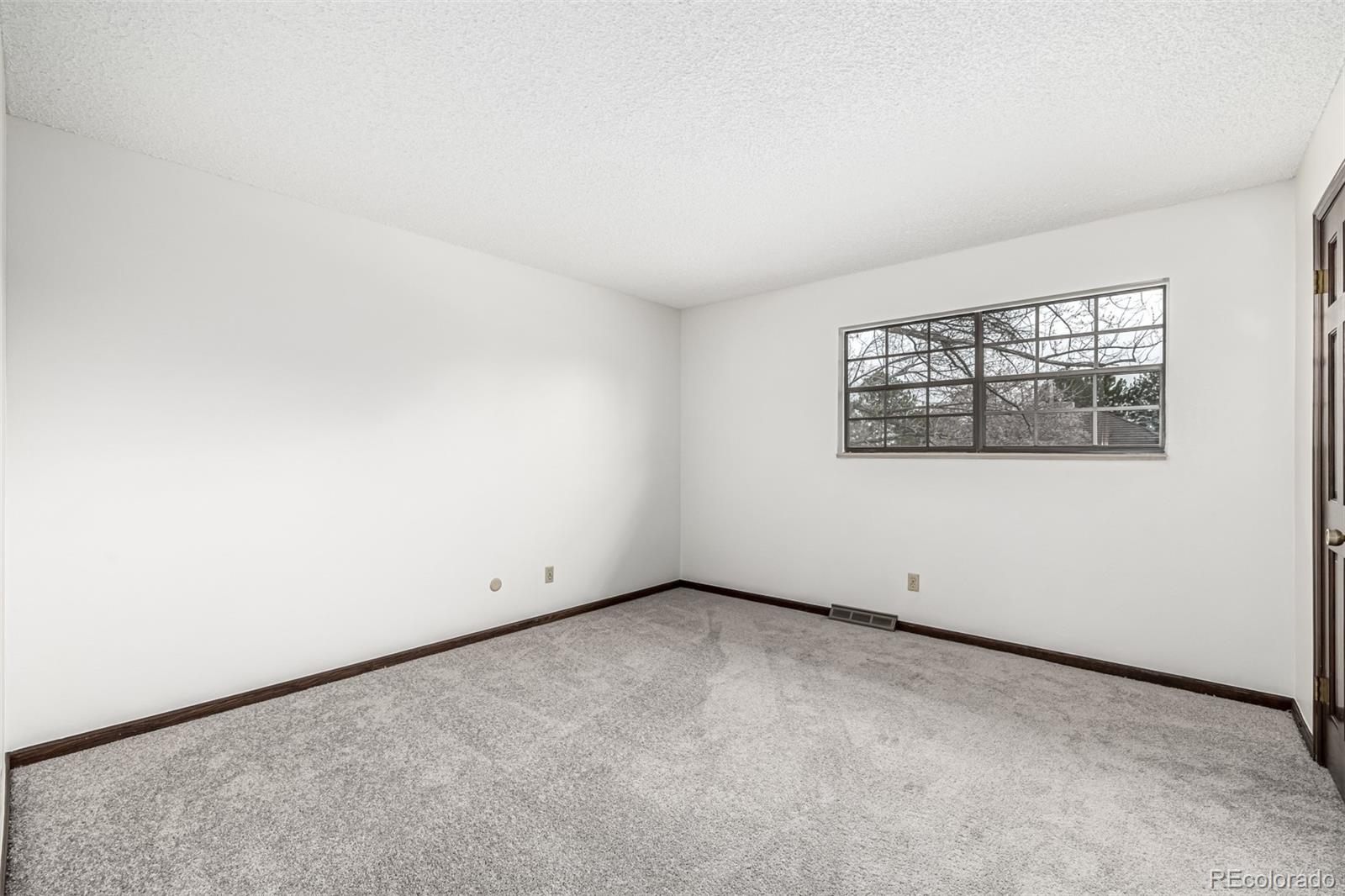 MLS Image #17 for 3645 s poplar street,denver, Colorado