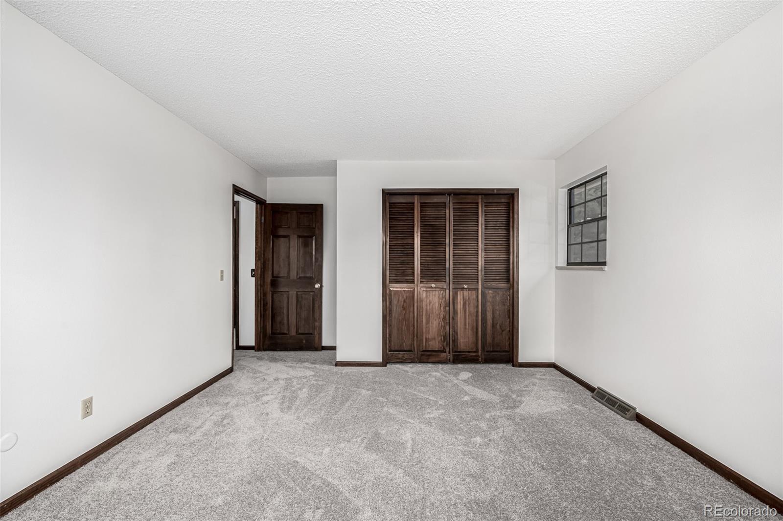 MLS Image #19 for 3645 s poplar street,denver, Colorado