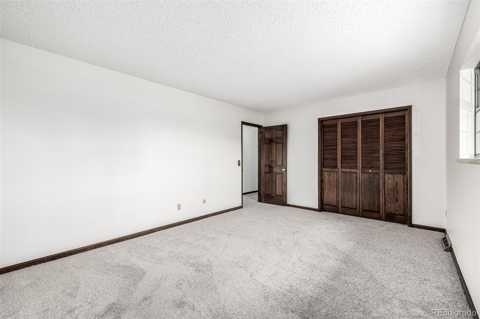 MLS Image #20 for 3645 s poplar street,denver, Colorado
