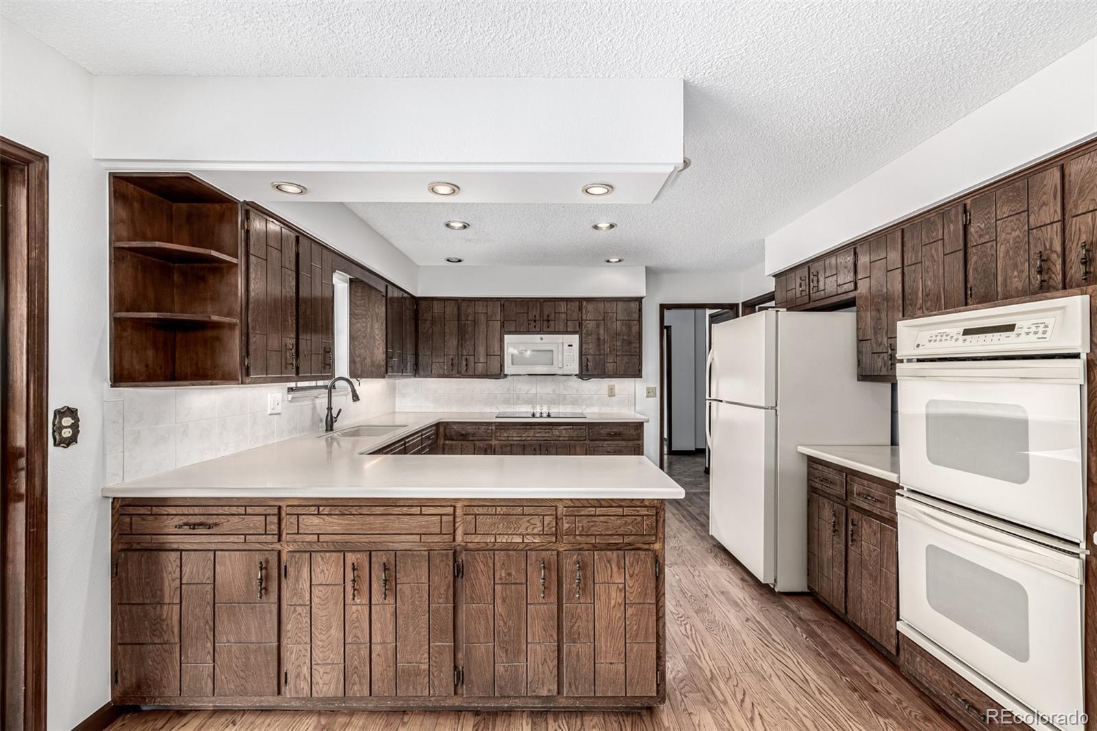MLS Image #5 for 3645 s poplar street,denver, Colorado