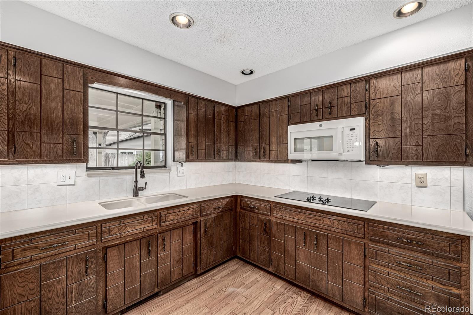 MLS Image #6 for 3645 s poplar street,denver, Colorado