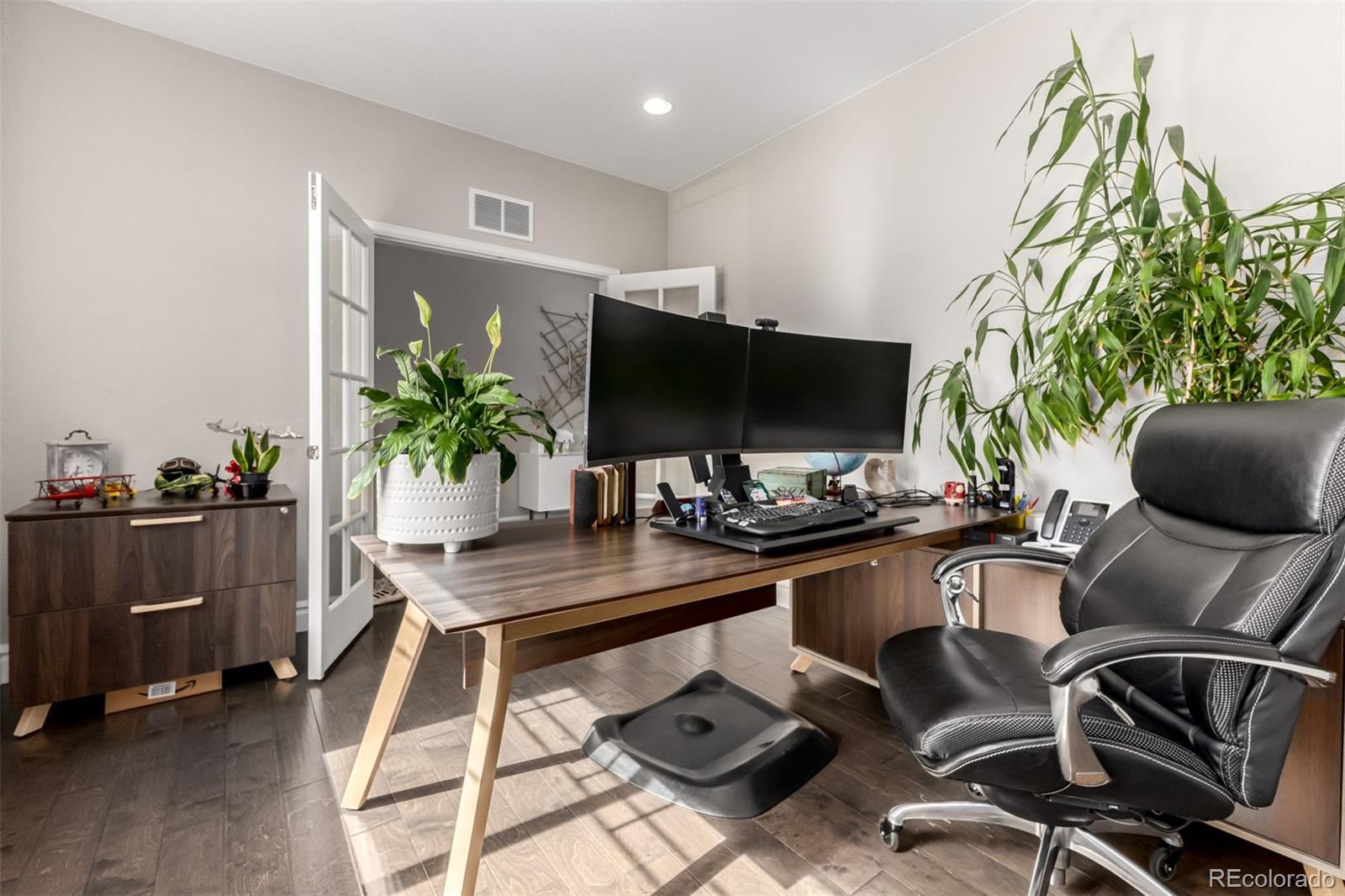 MLS Image #5 for 20165 e fair lane,centennial, Colorado